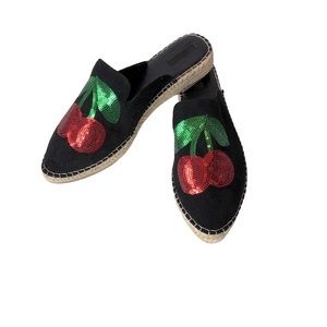 Forever 21. Black Faux Suede-Upper Espadrille Mule Beaded Cherry Print Size 8